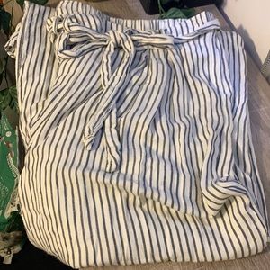 American Eagle flowy pants